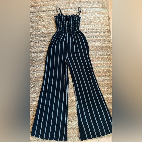Billabong Smocked Striped Forever Fields Jumpsuit Size Medium - Picture 2 of 5